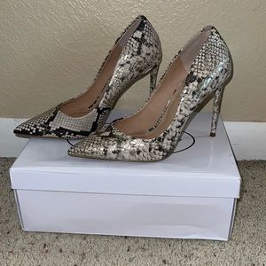 Steve Madden pumps